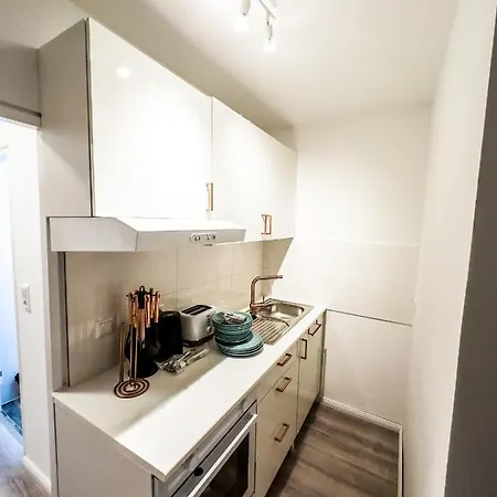 Lägenhet Fuer 3 Gaeste Mit Kostenlosen Parkplaetzen Und Lift *